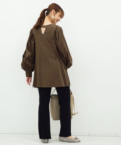 archives（アルシーヴ）の「サイドリボンチュニック（シャツ/ブラウス・レディース・ブラウン/ブルー/オフホワイト・MEDIUM）」の8枚目の写真