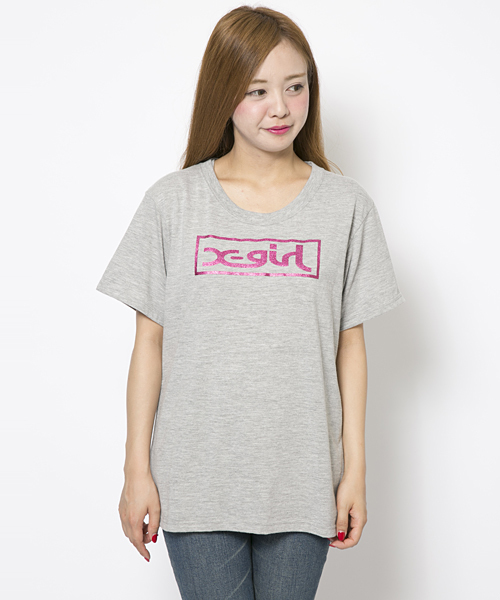 X-girl（エックスガール）の「GLITTER BOX LOGO S/S BIG TEE（Tシャツ/カットソー・レディース・ピンク/ネイビー/ホワイト/ブラック/アッシュ・ONE SIZE）」の3枚目の写真