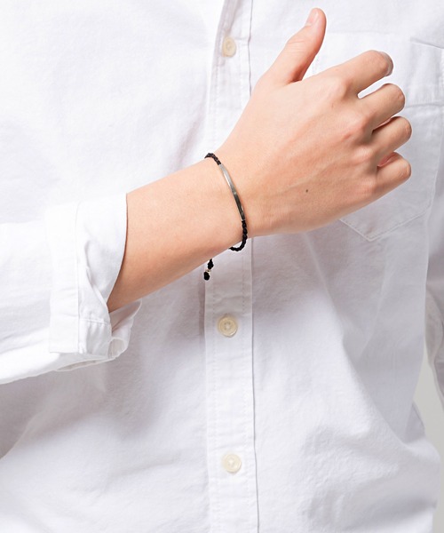 SILVER BULLET（シルバーバレット）の「『CavariA/キャバリア』プレートブレスレット【+】（ブレスレット・メンズ・ブルー系その他2/ブルー系その他/ブラック×ゴールド/レッド系その他2/レッド系その他/ブラック×シルバー・FREE）」の2枚目の写真