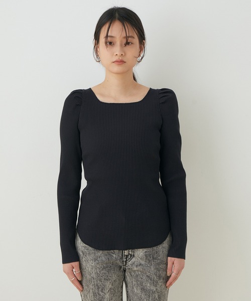 ADAM ET ROPE'(アダムエロペ)の「スクエアネックリブプルオーバー(Tシャツ/カットソー・レディース・チャコールグレー/オフホワイト/サックスブルー・FREE)」の10枚目の写真