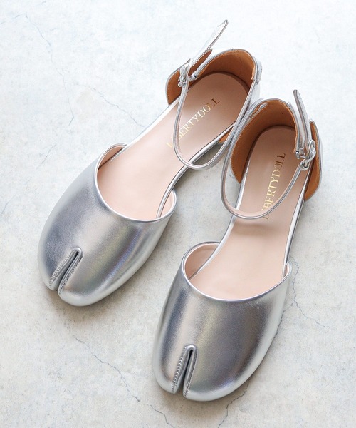 LibertyDoll（リバティードール）の「Liberty doll / 足袋パンプス セパレートストラップバレエパンプス(1146)（バレエシューズ・レディース・ホワイト/ブラック/ダークブラウン/ブラウン/シルバー・LL/S/M/L）」の5枚目の写真