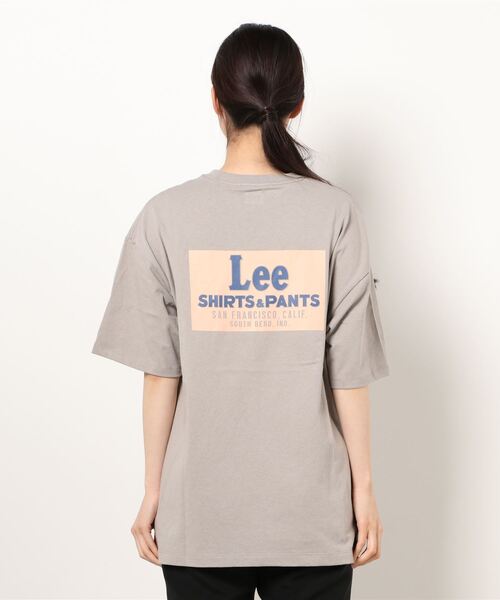 Lee（リー）の「【Lee】バックプリントＴシャツ（Tシャツ/カットソー・レディース・ベージュ/ダークグレー/ホワイト・M/L）」の4枚目の写真