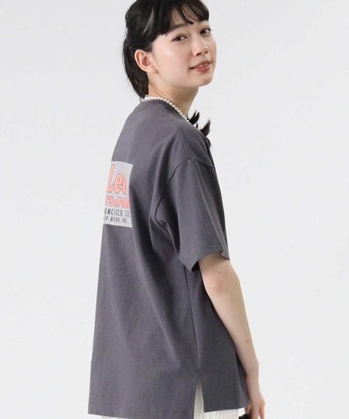 Lee（リー）の「【Lee】バックプリントＴシャツ（Tシャツ/カットソー・レディース・ベージュ/ダークグレー/ホワイト・M/L）」の17枚目の写真