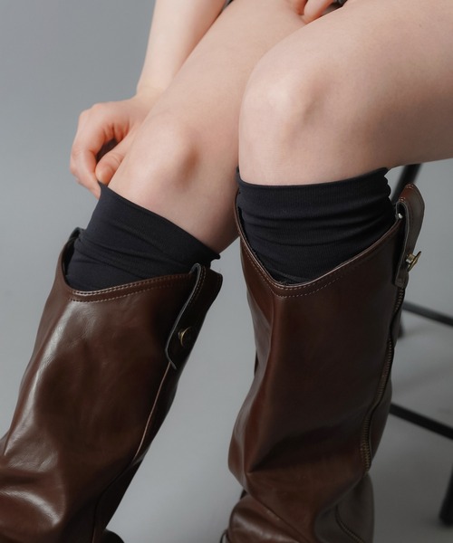 SPINNS（スピンズ）の「サラサラ生地で履き心地抜群♪ナイロン ニーハイソックス/膝上ロングソックス（ソックス/靴下・レディース・ホワイト/ブラック・ONESIZE）」の10枚目の写真