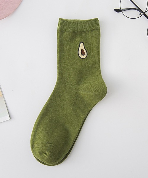 「kakko」（カッコ）の「レディース 果物ワンポイントソックス靴下 クルー丈（ソックス/靴下・レディース・ピンク/ホワイト/イエロー/レッド/ダークグリーン/ブラック・FREE）」の4枚目の写真