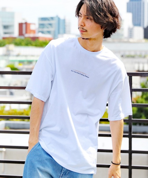 8(eight)(エイト)の「ビッグTシャツ(Tシャツ/カットソー・メンズ・ホワイト系その他/ベージュ系その他/ブルー系その他/ブラック系その他/グリーン系その他/ピンク系その他/ホワイト系その他2/ホワイト系その他3/ベージュ系その他2/ホワイト系その他4/ピンク系その他2/ブラック系その他2/ホワイト系その他5/ブラック系その他3/ベージュ系その他3/グリーン系その他2/ピンク系その他3/ブルー系その他2/ホワイト系その他6/ホワイト系その他7/ベージュ系その他4/ブラック系その他4・MEDIUM/LARGE)」の2枚目の写真