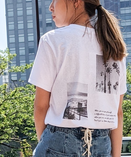 CAL．Berries（カルベリーズ）の「CAL.Berries/カルベリーズ　フォトTシャツ（Tシャツ/カットソー・レディース・ホワイト系その他/ホワイト系その他2・MEDIUM/LARGE）」の2枚目の写真