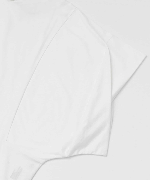 URBAN RESEARCH DOORS（アーバンリサーチドアーズ）の「変形スリーブプルオーバー（Tシャツ/カットソー・レディース・ブラック/オフホワイト/ライトベージュ・ONE）」の16枚目の写真