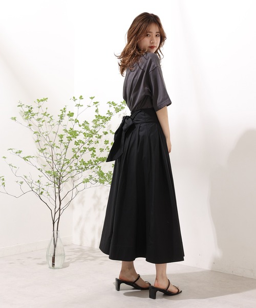 one after another NICE CLAUP(ワンアフターアナザーナイスクラップ)の「ショートゆるロゴT(Tシャツ/カットソー・レディース・チャコールグレー/オフホワイト/サックスブルー/ピンク・FREE)」の11枚目の写真