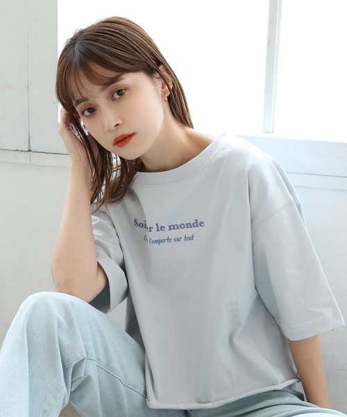 one after another NICE CLAUP(ワンアフターアナザーナイスクラップ)の「ショートゆるロゴT(Tシャツ/カットソー・レディース・チャコールグレー/オフホワイト/サックスブルー/ピンク・FREE)」の13枚目の写真