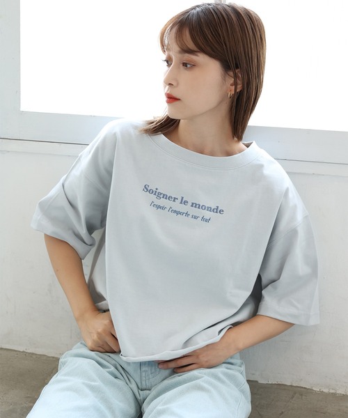one after another NICE CLAUP(ワンアフターアナザーナイスクラップ)の「ショートゆるロゴT(Tシャツ/カットソー・レディース・チャコールグレー/オフホワイト/サックスブルー/ピンク・FREE)」の14枚目の写真