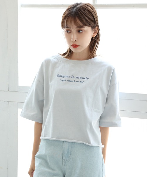 one after another NICE CLAUP(ワンアフターアナザーナイスクラップ)の「ショートゆるロゴT(Tシャツ/カットソー・レディース・チャコールグレー/オフホワイト/サックスブルー/ピンク・FREE)」の15枚目の写真