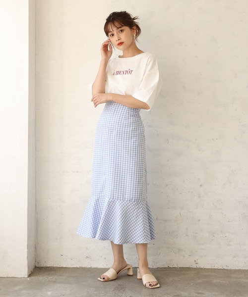 one after another NICE CLAUP(ワンアフターアナザーナイスクラップ)の「ショートゆるロゴT(Tシャツ/カットソー・レディース・チャコールグレー/オフホワイト/サックスブルー/ピンク・FREE)」の5枚目の写真