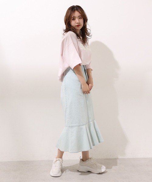 one after another NICE CLAUP(ワンアフターアナザーナイスクラップ)の「ショートゆるロゴT(Tシャツ/カットソー・レディース・チャコールグレー/オフホワイト/サックスブルー/ピンク・FREE)」の18枚目の写真