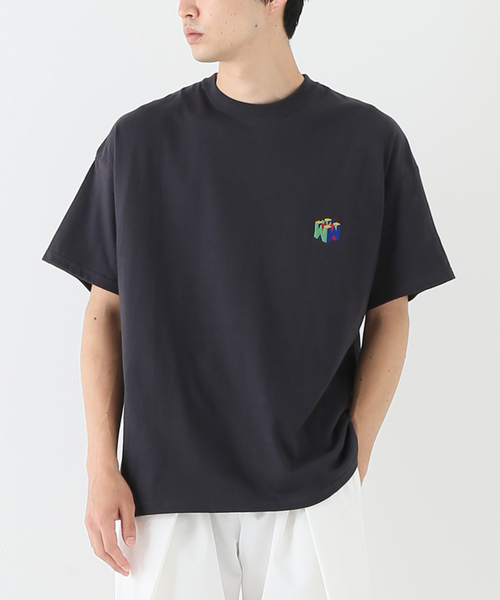RELAXFIT(リラックスフィット)の「【RELAXFIT / リラックスフィット 】WISM 別注 RAINBOW ROGO T-SHIRT(Tシャツ/カットソー・メンズ・ホワイト/ブラック・LARGE/X-LARGE)」の5枚目の写真