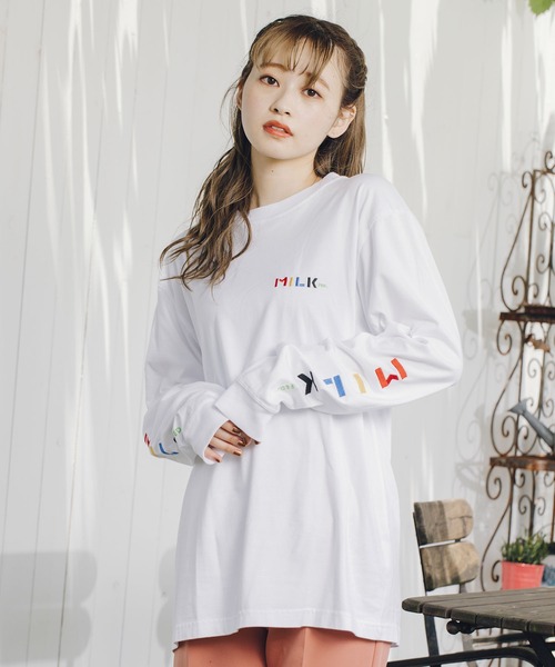 MILKFED.(ミルクフェド)の「LS TEE SLEEVE EMBROIDERED LOGO(Tシャツ/カットソー・レディース・ホワイト/ブラック/ブラウン/ライトパープル/ネイビー・ONE SIZE)」の2枚目の写真