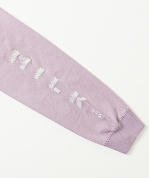 MILKFED.(ミルクフェド)の「LS TEE SLEEVE EMBROIDERED LOGO(Tシャツ/カットソー・レディース・ホワイト/ブラック/ブラウン/ライトパープル/ネイビー・ONE SIZE)」の17枚目の写真