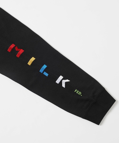MILKFED.(ミルクフェド)の「LS TEE SLEEVE EMBROIDERED LOGO(Tシャツ/カットソー・レディース・ホワイト/ブラック/ブラウン/ライトパープル/ネイビー・ONE SIZE)」の18枚目の写真