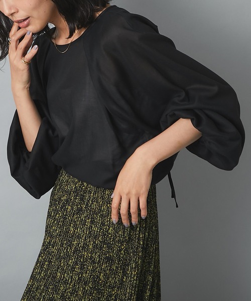 RIVE DROITE（リヴドロワ）の「こなれた雰囲気を演出　コットンジョーゼットランタンスリーブブラウス（シャツ/ブラウス・レディース・オフホワイト/ブラック/レッド・FREE）」の2枚目の写真