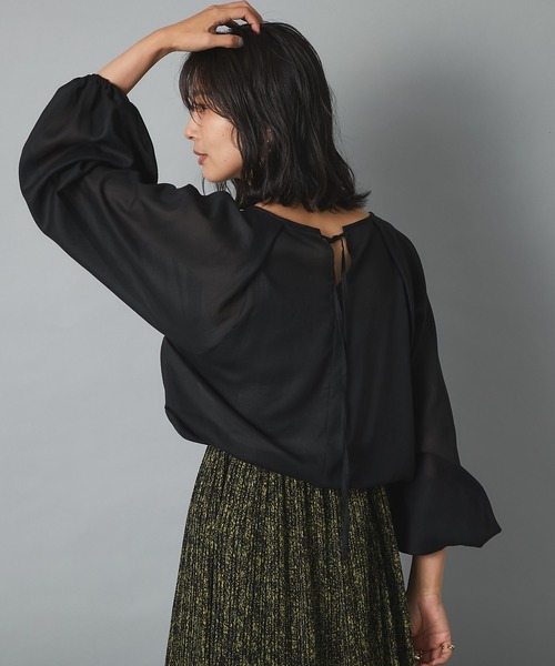 RIVE DROITE（リヴドロワ）の「こなれた雰囲気を演出　コットンジョーゼットランタンスリーブブラウス（シャツ/ブラウス・レディース・オフホワイト/ブラック/レッド・FREE）」の16枚目の写真