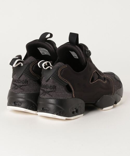 Reebok(リーボック)の「Reebok リーボック INSTAPUMP FURY OG インスタポンプフューリーOG GX8623 CBLK/CHAL/SEPI(スニーカー・メンズ・ブラック系その他・25.0cm/22.0cm/24.5cm/24.0cm/26.0cm/27.0cm/23.0cm/25.5cm/26.5cm/23.5cm/30.0cm/29.0cm/28.5cm/27.5cm/28.0cm)」の2枚目の写真
