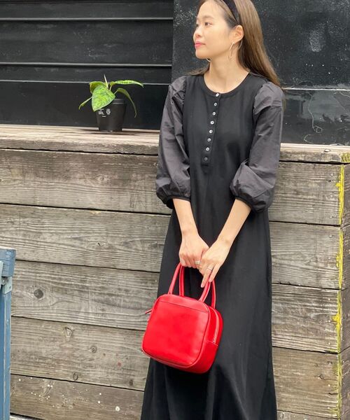 fredy emue(フレディエミュ)の「袖ボリュームドッキングロングワンピース(ワンピース・レディース・ブラック/ベージュ・36/38)」の12枚目の写真