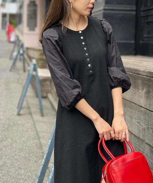 fredy emue(フレディエミュ)の「袖ボリュームドッキングロングワンピース(ワンピース・レディース・ブラック/ベージュ・36/38)」の5枚目の写真