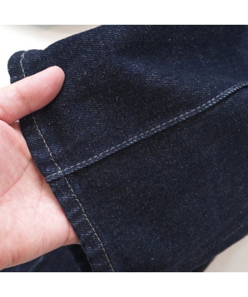 flower（フラワー）の「ピンタックデニムパンツ（デニムパンツ・レディース・ネイビー/ホワイト・MEDIUM/SMALL）」の21枚目の写真