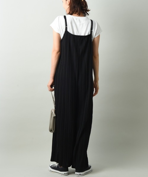 INTERPLANET（インタープラネット）の「カットプリーツ加工サロペット+Tシャツセット（サロペット/オーバーオール・レディース・ブラック/オレンジ/ブルー・FREE）」の7枚目の写真