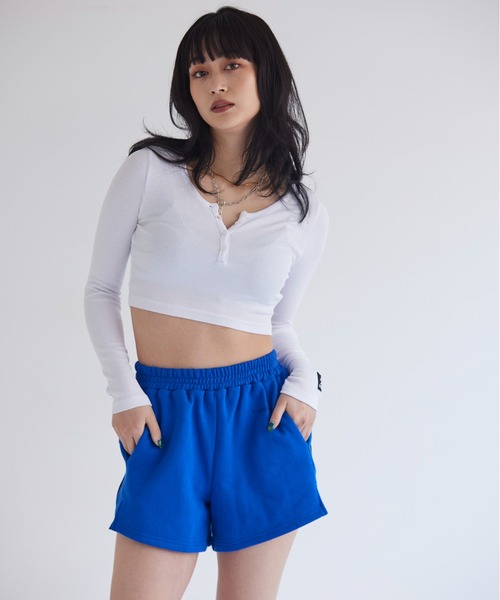 FIG&VIPER（フィグアンドバイパー）の「ヘンリーcomfyロンT（Tシャツ/カットソー・レディース・ホワイト/カーキ/ブラック/ライトグレー/サックスブルー・FREE）」の2枚目の写真