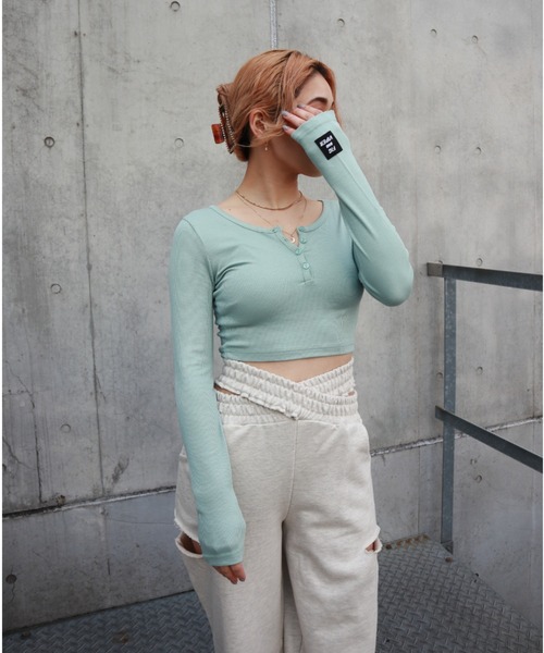 FIG&VIPER（フィグアンドバイパー）の「ヘンリーcomfyロンT（Tシャツ/カットソー・レディース・ホワイト/カーキ/ブラック/ライトグレー/サックスブルー・FREE）」の5枚目の写真