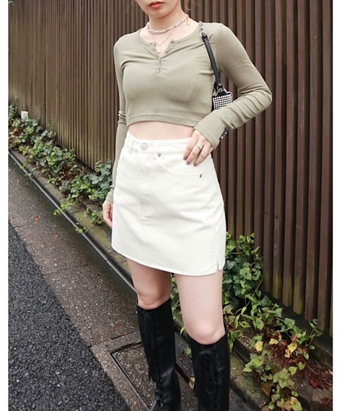 FIG&VIPER（フィグアンドバイパー）の「ヘンリーcomfyロンT（Tシャツ/カットソー・レディース・ホワイト/カーキ/ブラック/ライトグレー/サックスブルー・FREE）」の15枚目の写真