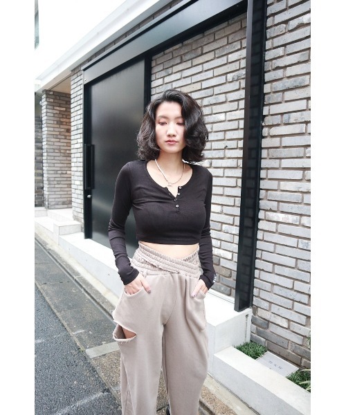 FIG&VIPER（フィグアンドバイパー）の「ヘンリーcomfyロンT（Tシャツ/カットソー・レディース・ホワイト/カーキ/ブラック/ライトグレー/サックスブルー・FREE）」の18枚目の写真