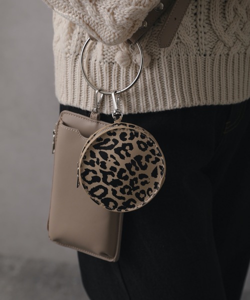 ap retro(アプレトロ)の「リングショルダーバック(ハンドバッグ・レディース・ホワイト/モカ/ブラック/オレンジ/サックスブルー・FREE)」の3枚目の写真