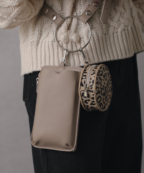 ap retro(アプレトロ)の「リングショルダーバック(ハンドバッグ・レディース・ホワイト/モカ/ブラック/オレンジ/サックスブルー・FREE)」の9枚目の写真