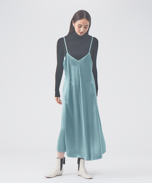 qualite（カリテ）の「【定番】【新色登場】シームレスタートルニット（ニット/セーター・レディース・ホワイト/ブラック/ブルー/オレンジ系その他・フリー）」の11枚目の写真