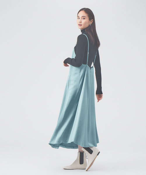 qualite（カリテ）の「【定番】【新色登場】シームレスタートルニット（ニット/セーター・レディース・ホワイト/ブラック/ブルー/オレンジ系その他・フリー）」の5枚目の写真