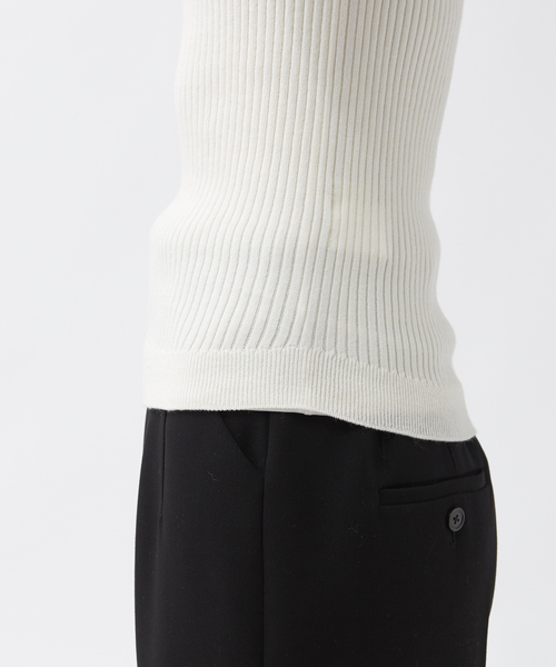 qualite（カリテ）の「【定番】【新色登場】シームレスタートルニット（ニット/セーター・レディース・ホワイト/ブラック/ブルー/オレンジ系その他・フリー）」の13枚目の写真