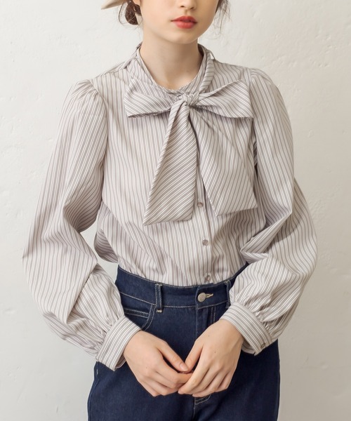 OLIVE des OLIVE（オリーブデオリーブ）の「【人気アイテム再入荷】ボウタイブラウス（シャツ/ブラウス・レディース・ライトブラウン/オフホワイト/ブラウン/ベージュ/ブラック/ワンウォッシュ・FREE）」の5枚目の写真