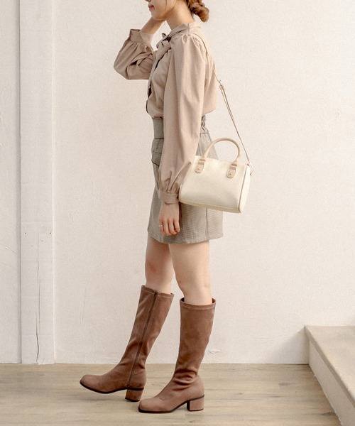 OLIVE des OLIVE（オリーブデオリーブ）の「【人気アイテム再入荷】ボウタイブラウス（シャツ/ブラウス・レディース・ライトブラウン/オフホワイト/ブラウン/ベージュ/ブラック/ワンウォッシュ・FREE）」の14枚目の写真