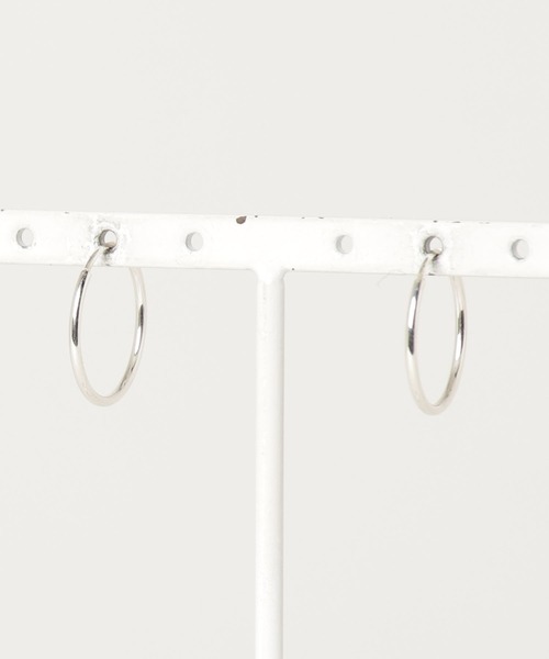 SIGNAL(シグナル)の「【ZOZO限定】SIGNAL/シグナル Silver925 HOOP PIERCE 17mm/ シルバー925 フープピアス(ピアス(両耳用)・レディース・シルバー・FREE)」の4枚目の写真