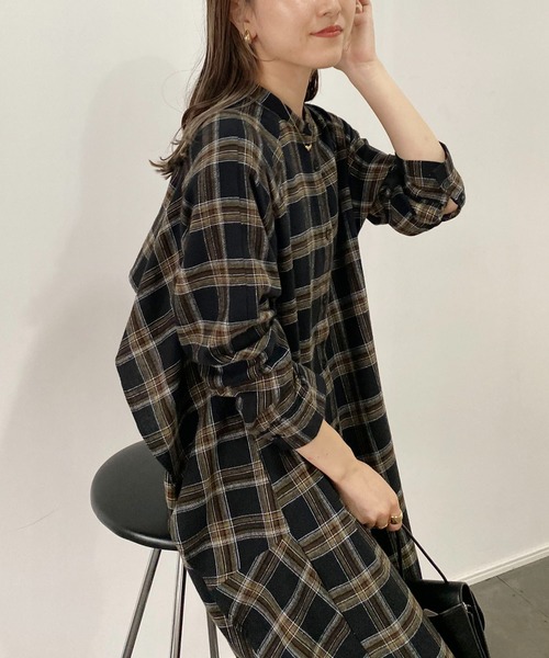 CAPRICIEUX LE'MAGE（カプリシューレマージュ）の「チェックバックラッフルワンピース（ワンピース・レディース・ブラック/ブラウン/ベージュ・FREE）」の7枚目の写真