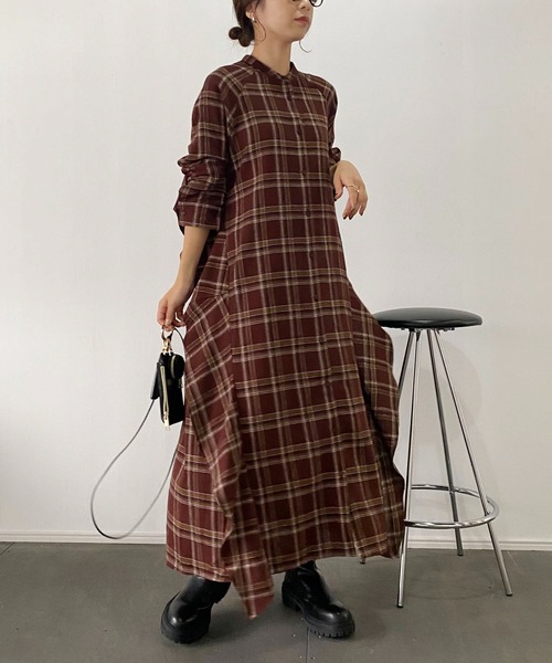 CAPRICIEUX LE'MAGE（カプリシューレマージュ）の「チェックバックラッフルワンピース（ワンピース・レディース・ブラック/ブラウン/ベージュ・FREE）」の9枚目の写真