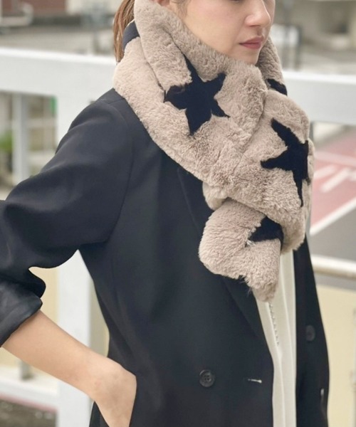 Scrap Book（スクラップブック）の「【Scrap Book】スターエコファーマフラー（マフラー・レディース・グレー/グレー系その他/ベージュ・FREE）」の3枚目の写真