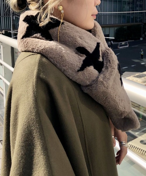 Scrap Book（スクラップブック）の「【Scrap Book】スターエコファーマフラー（マフラー・レディース・グレー/グレー系その他/ベージュ・FREE）」の20枚目の写真