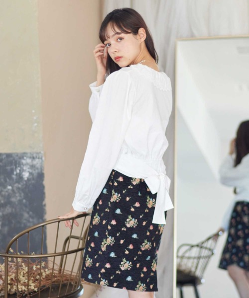 Hamble by Par Avion（ハンブルバイパラビオン）の「レース衿ショートブラウス（シャツ/ブラウス・レディース・オフホワイト/ブラック・ONESIZE）」の3枚目の写真