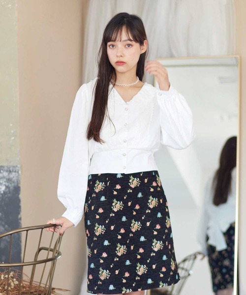 Hamble by Par Avion（ハンブルバイパラビオン）の「レース衿ショートブラウス（シャツ/ブラウス・レディース・オフホワイト/ブラック・ONESIZE）」の20枚目の写真