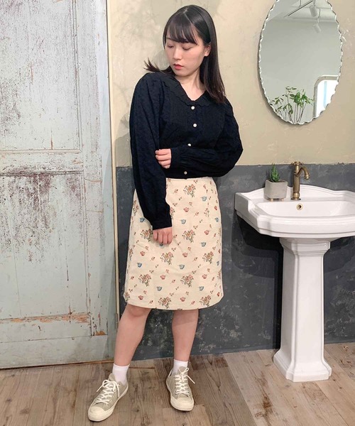 Hamble by Par Avion（ハンブルバイパラビオン）の「レース衿ショートブラウス（シャツ/ブラウス・レディース・オフホワイト/ブラック・ONESIZE）」の15枚目の写真