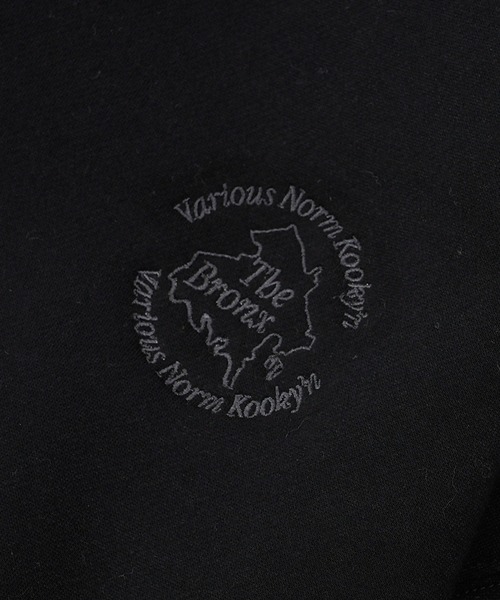 WHO'S WHO gallery（フーズフーギャラリー）の「【KOOKY'N/クーキー】BRONX裏起毛スウェットクルー（スウェット・メンズ・アッシュグレー/グリーン/グレー/ブラウン/ネイビー/ブラック・FREE）」の16枚目の写真