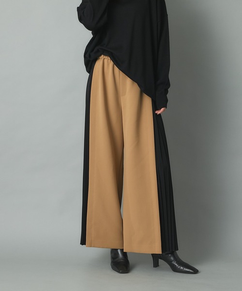 RIVE DROITE（リヴドロワ）の「スタイリングをモードに引き締める　サイドプリーツパンツ（その他パンツ・レディース・ベージュ/カーキ・FREE）」の7枚目の写真